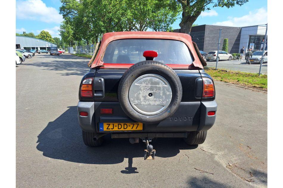 1999 Toyota Funcruiser RAV4