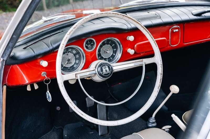 1960 Volkswagen Karmann Ghia