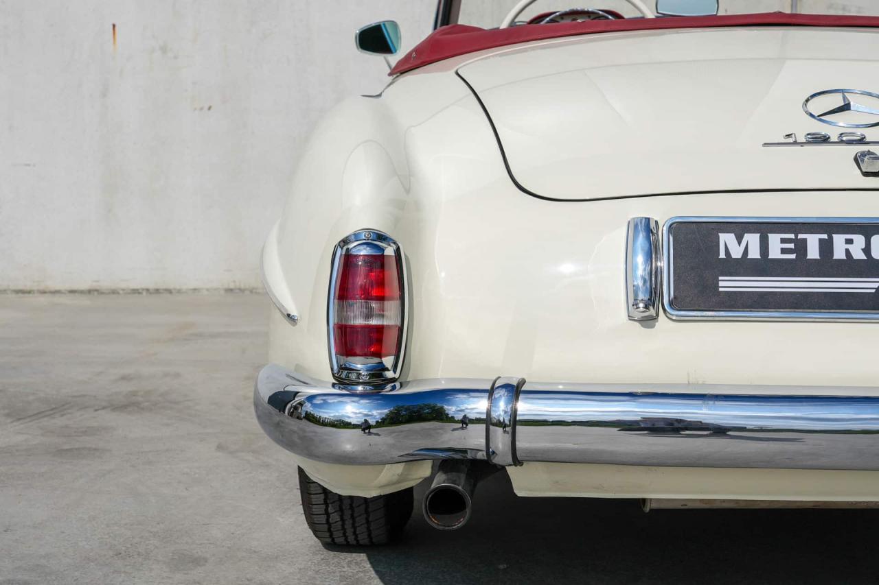 1959 Mercedes - Benz 190SL
