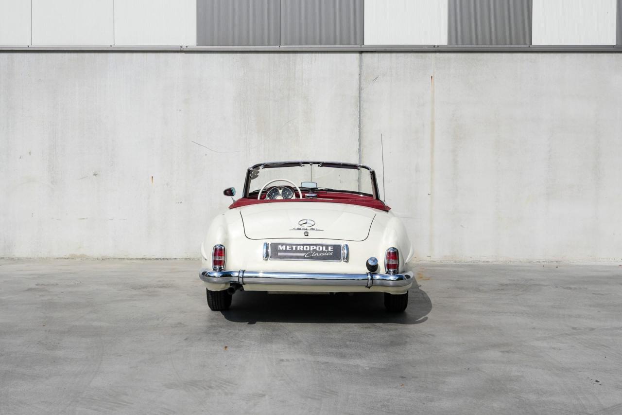 1959 Mercedes - Benz 190SL