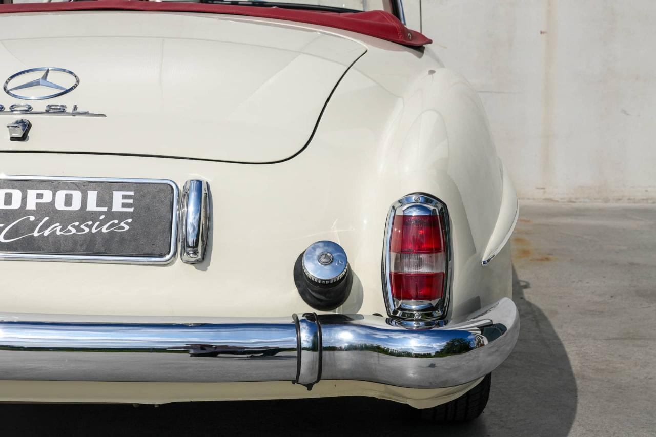 1959 Mercedes - Benz 190SL