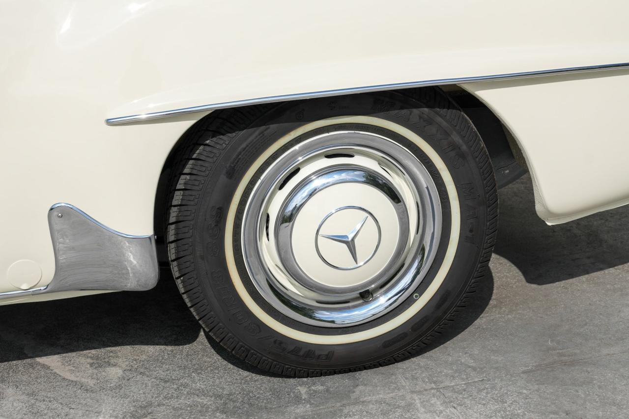 1959 Mercedes - Benz 190SL
