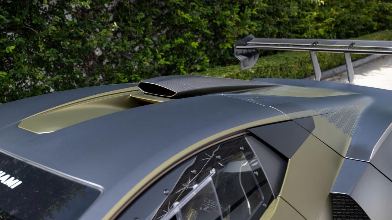 2021 Lamborghini Essenza SCV12