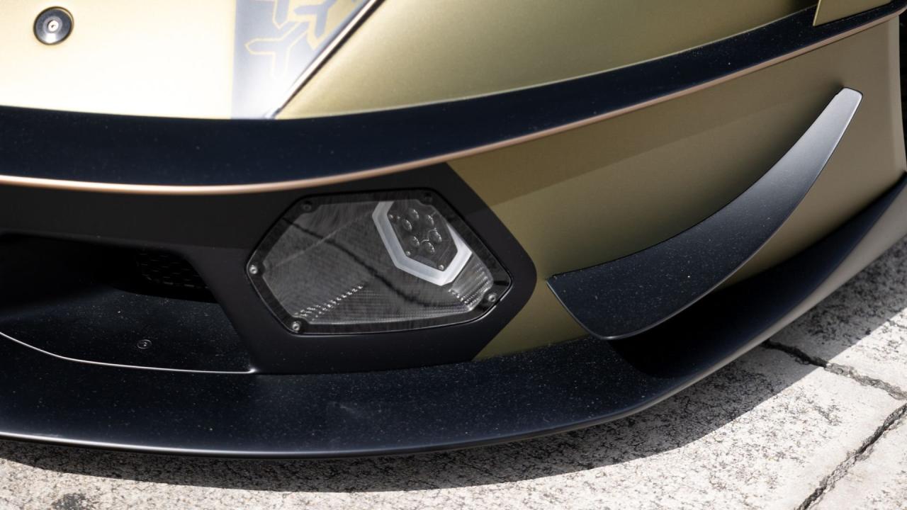 2021 Lamborghini Essenza SCV12
