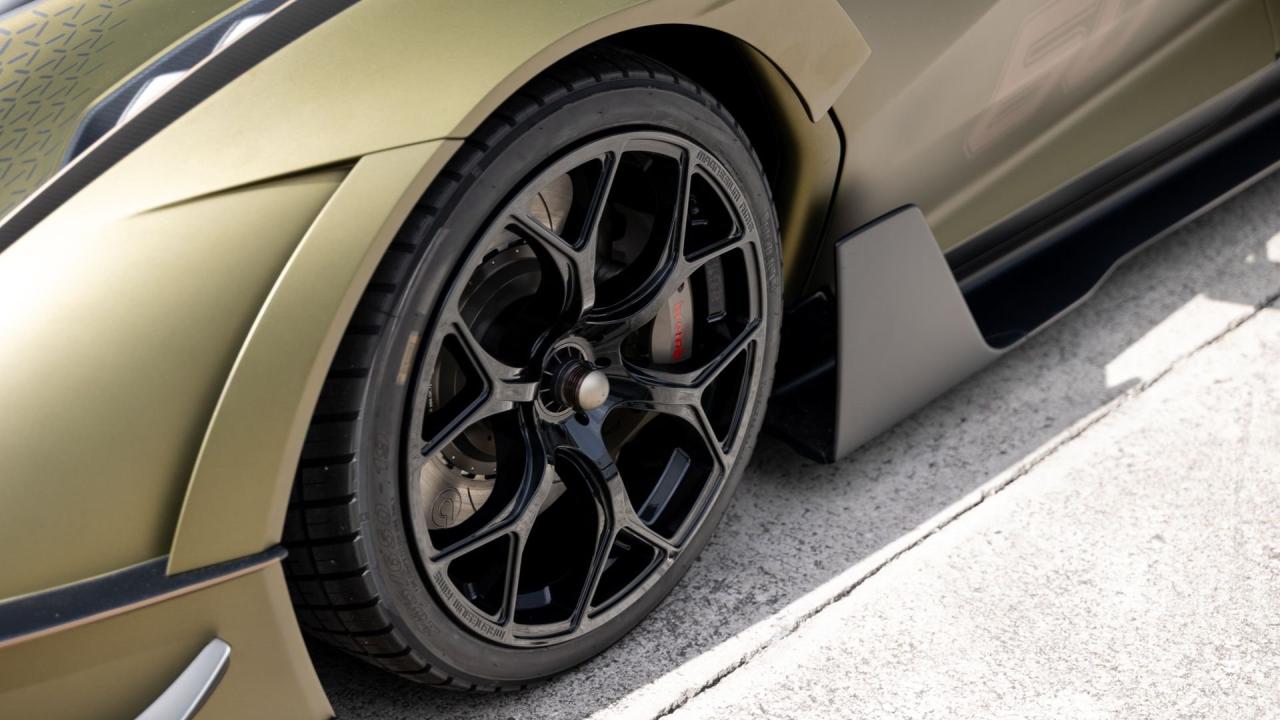 2021 Lamborghini Essenza SCV12