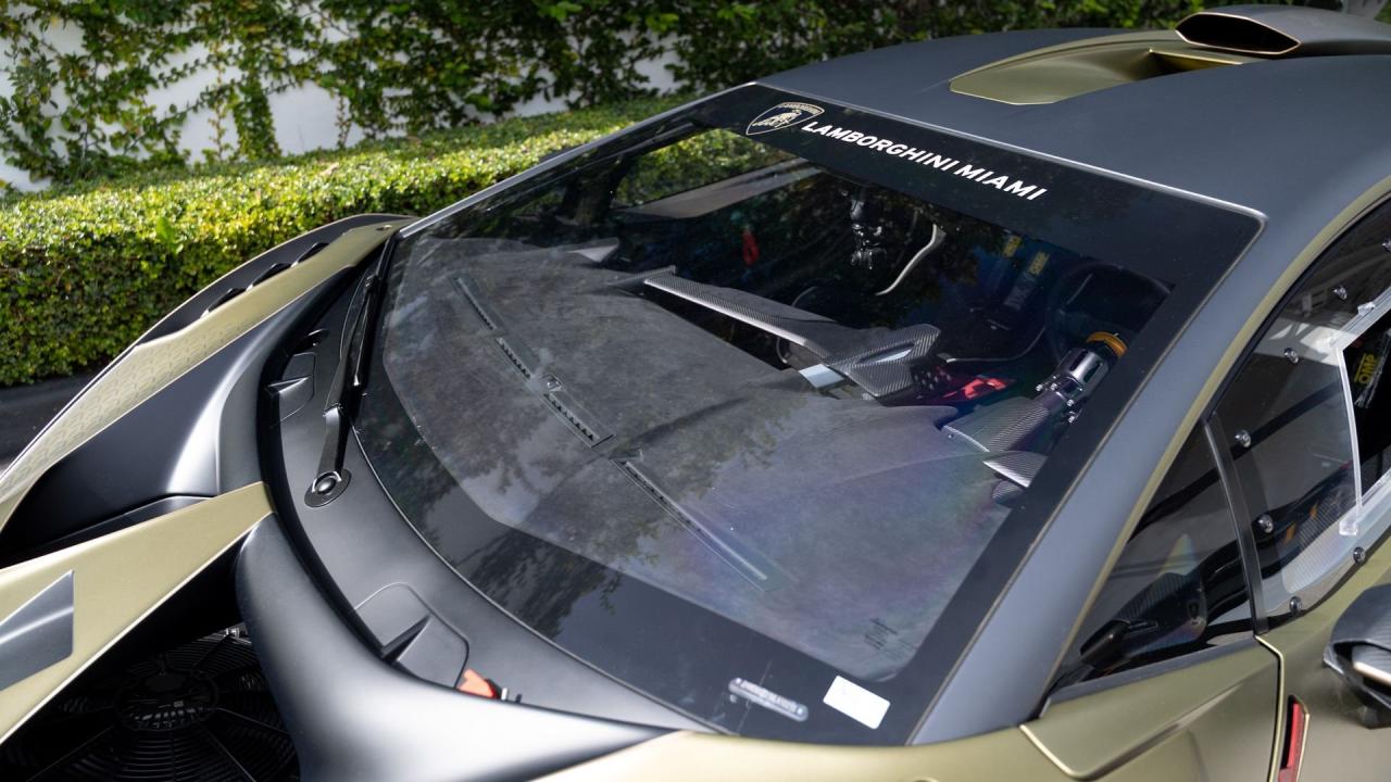 2021 Lamborghini Essenza SCV12
