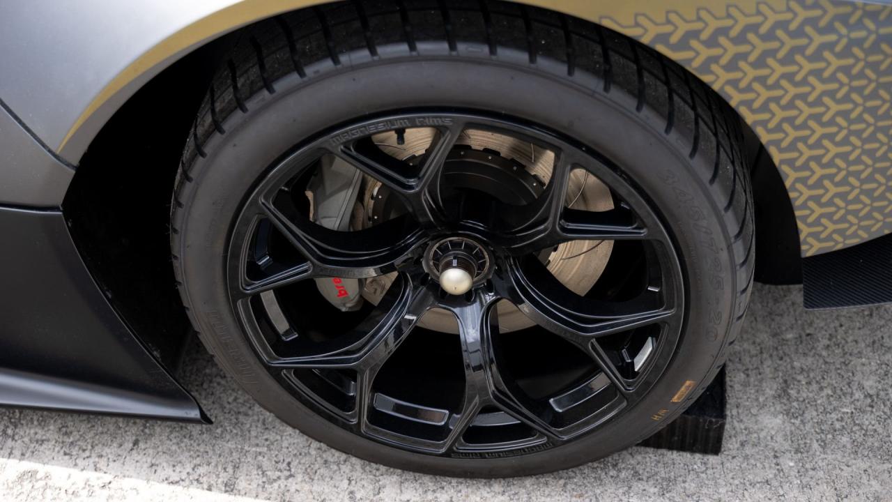 2021 Lamborghini Essenza SCV12