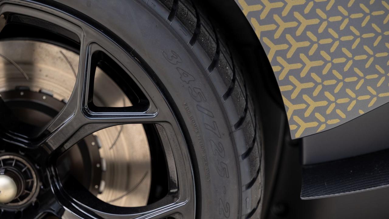 2021 Lamborghini Essenza SCV12