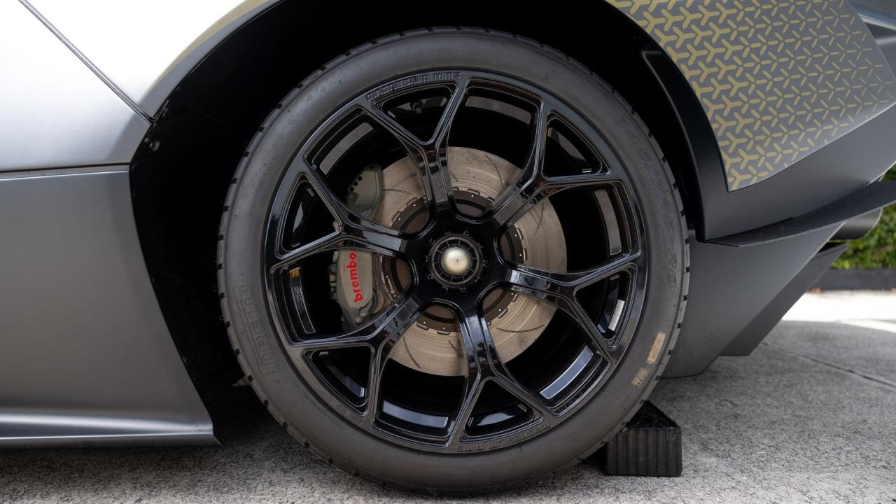 2021 Lamborghini Essenza SCV12