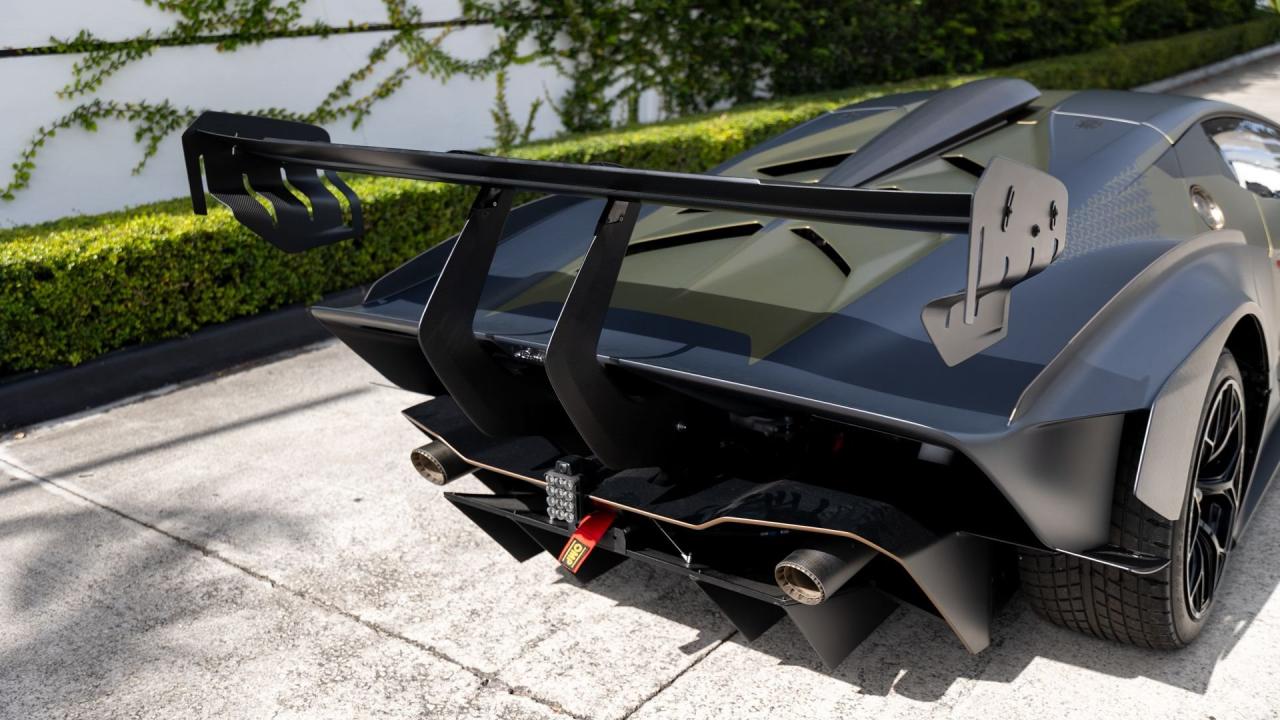 2021 Lamborghini Essenza SCV12