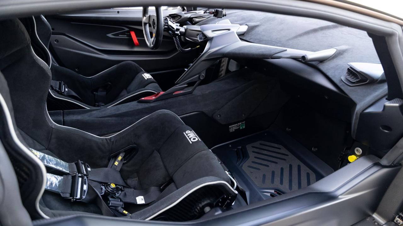 2021 Lamborghini Essenza SCV12