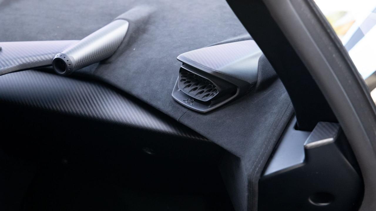 2021 Lamborghini Essenza SCV12