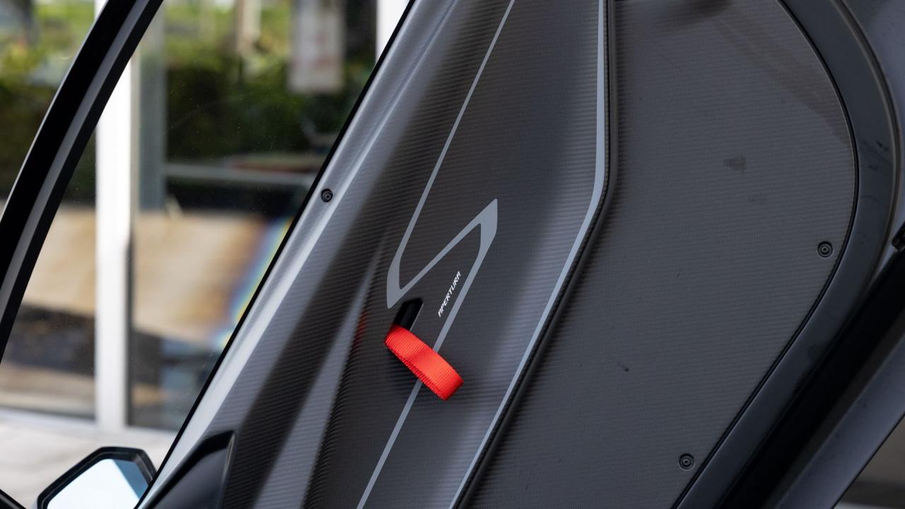 2021 Lamborghini Essenza SCV12