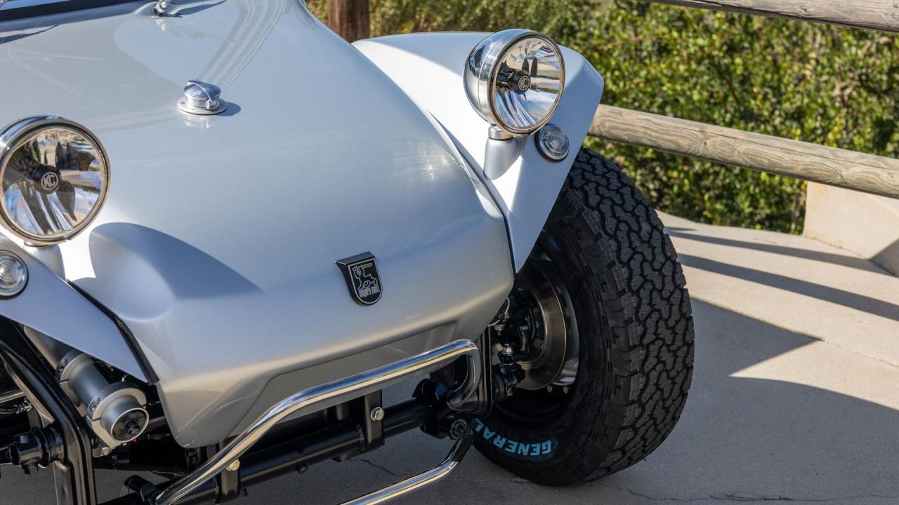 1968 Meyers Manx Remastered Silver Arrow Edition