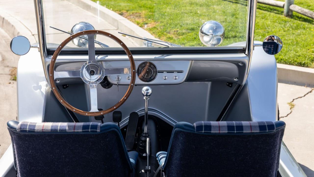 1968 Meyers Manx Remastered Silver Arrow Edition