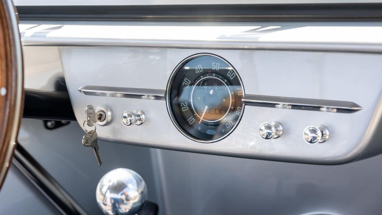 1968 Meyers Manx Remastered Silver Arrow Edition