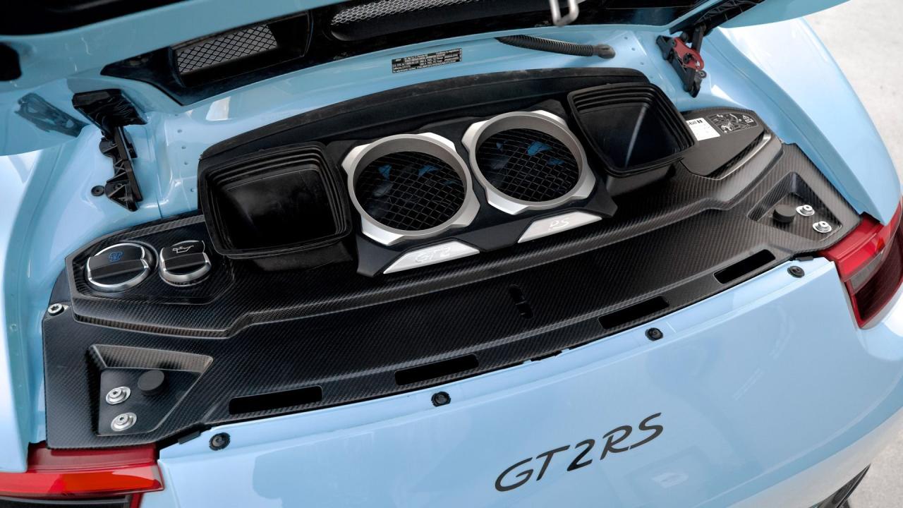 2018 Porsche 911 GT2 RS Weissach Package