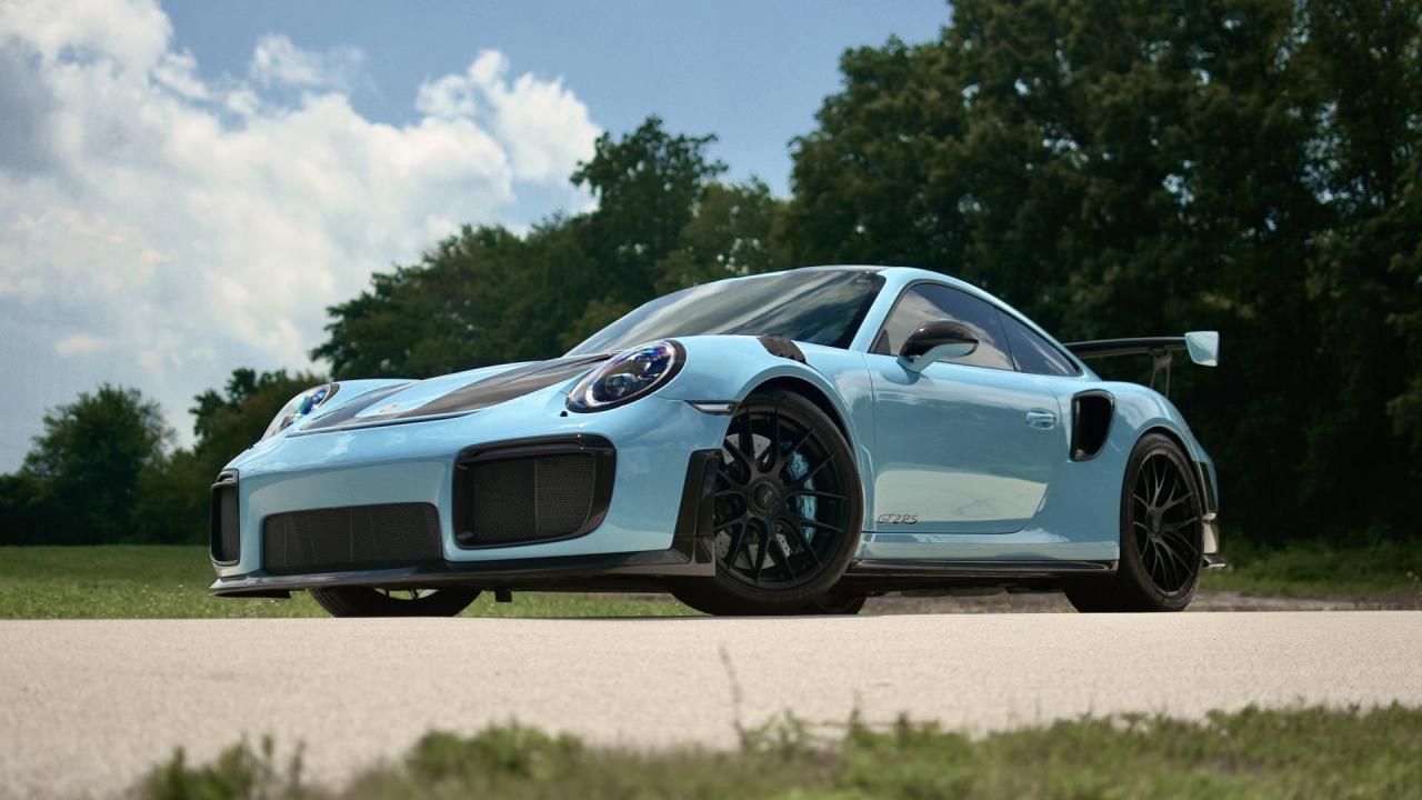 2018 Porsche 911 GT2 RS Weissach Package