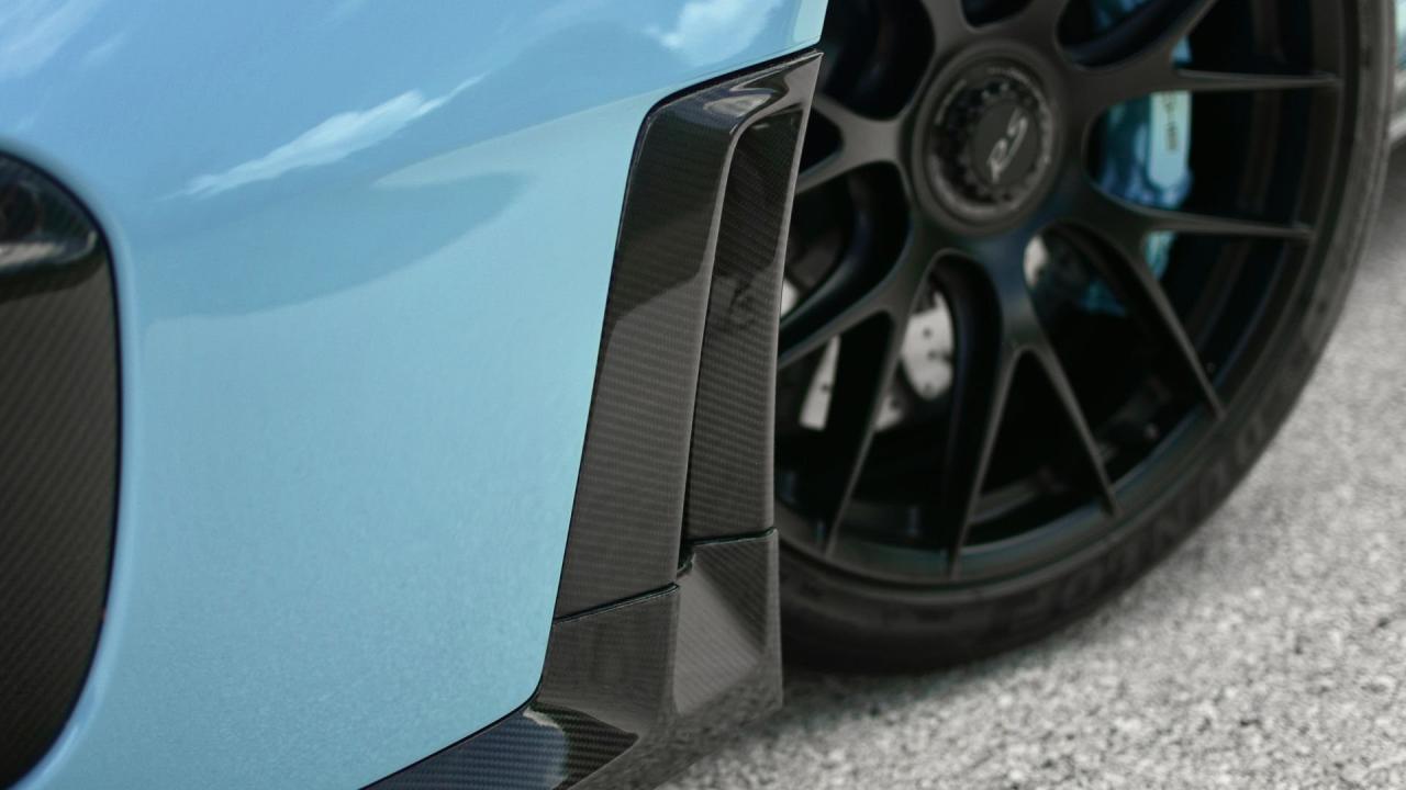 2018 Porsche 911 GT2 RS Weissach Package
