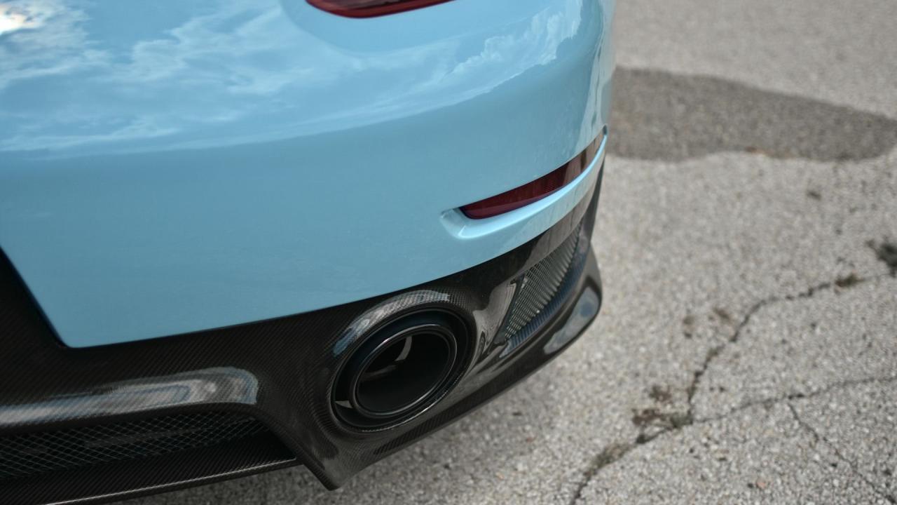 2018 Porsche 911 GT2 RS Weissach Package