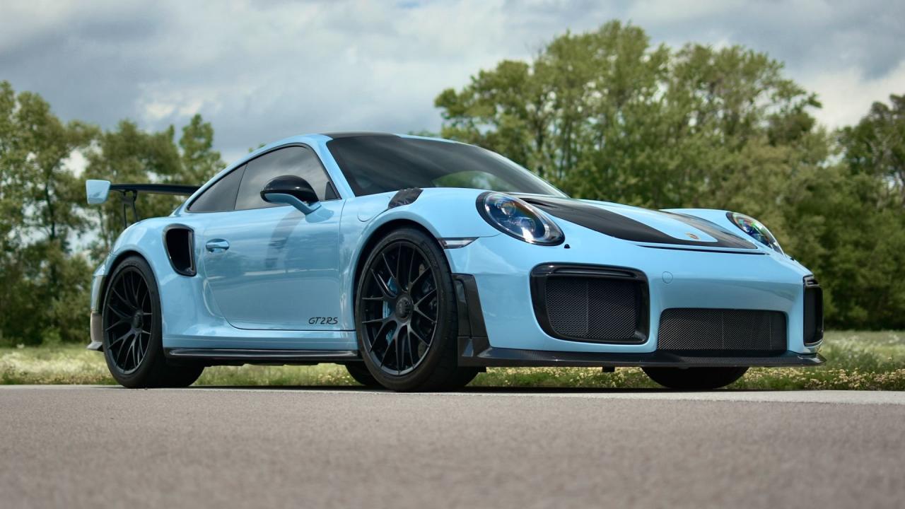 2018 Porsche 911 GT2 RS Weissach Package
