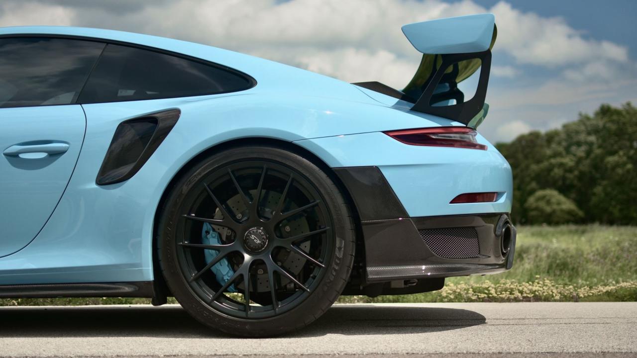 2018 Porsche 911 GT2 RS Weissach Package