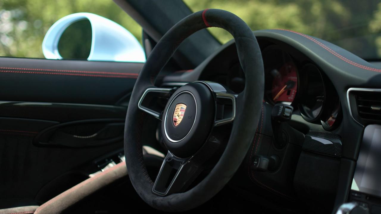 2018 Porsche 911 GT2 RS Weissach Package