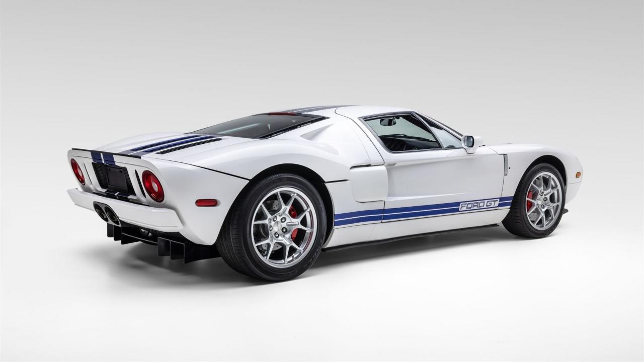 2005 Ford GT