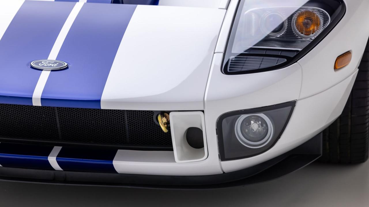2005 Ford GT