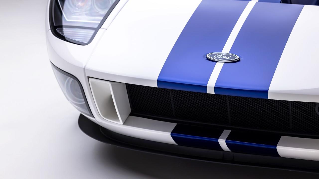 2005 Ford GT