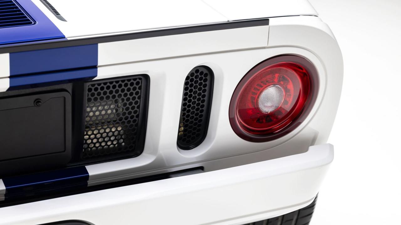 2005 Ford GT