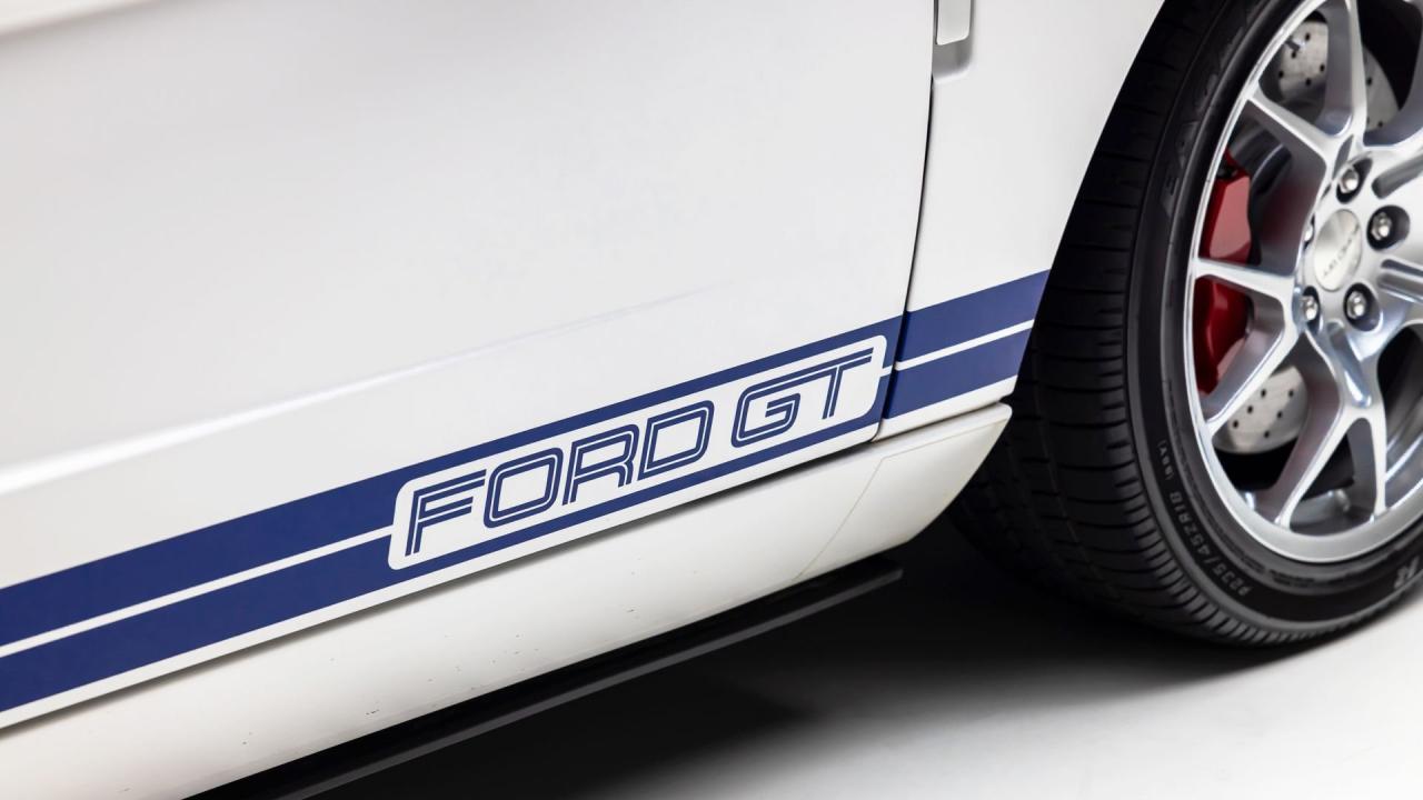 2005 Ford GT