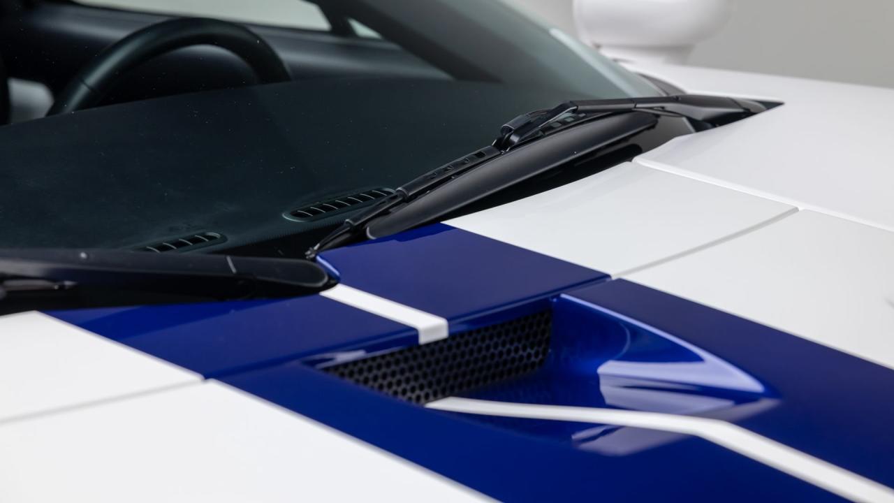 2005 Ford GT