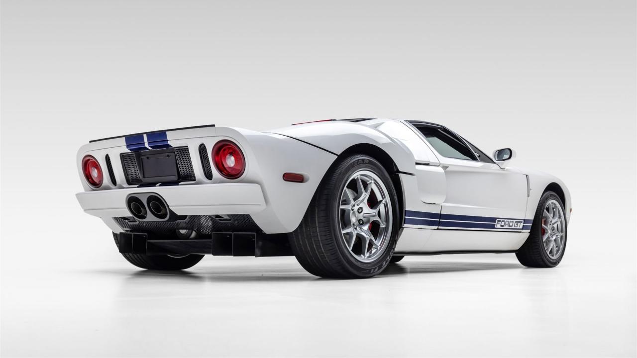 2005 Ford GT