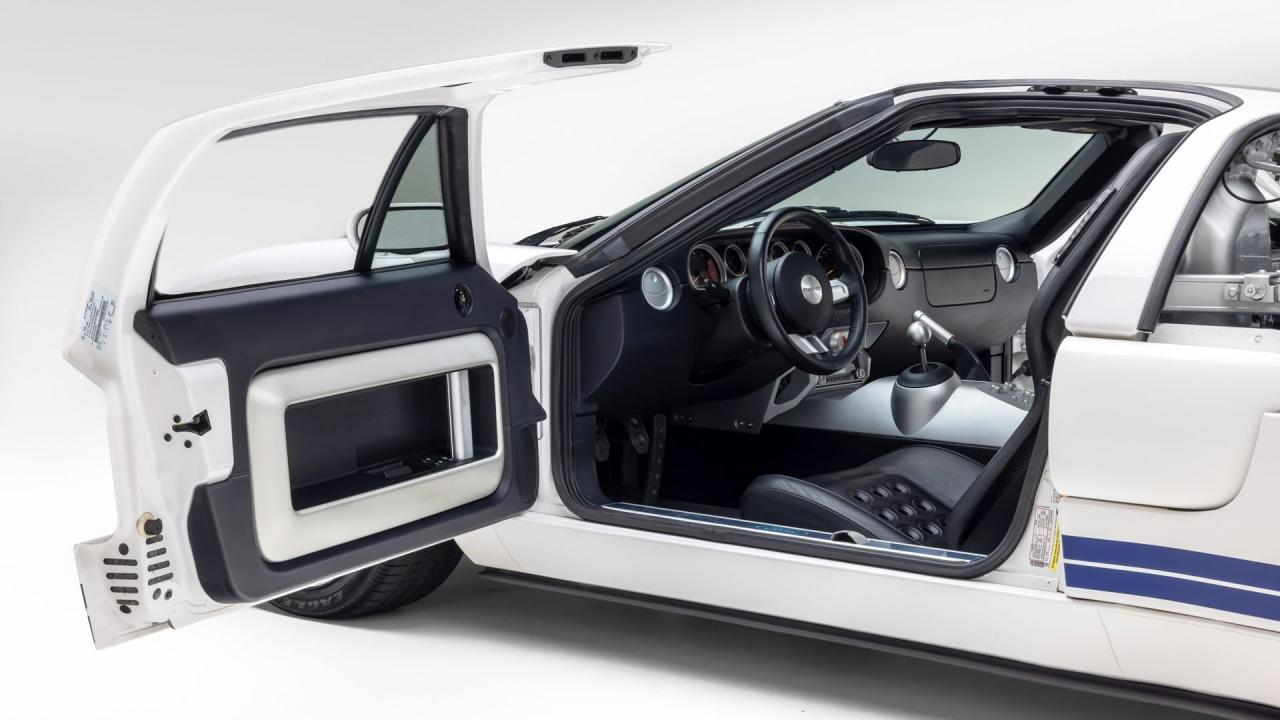 2005 Ford GT