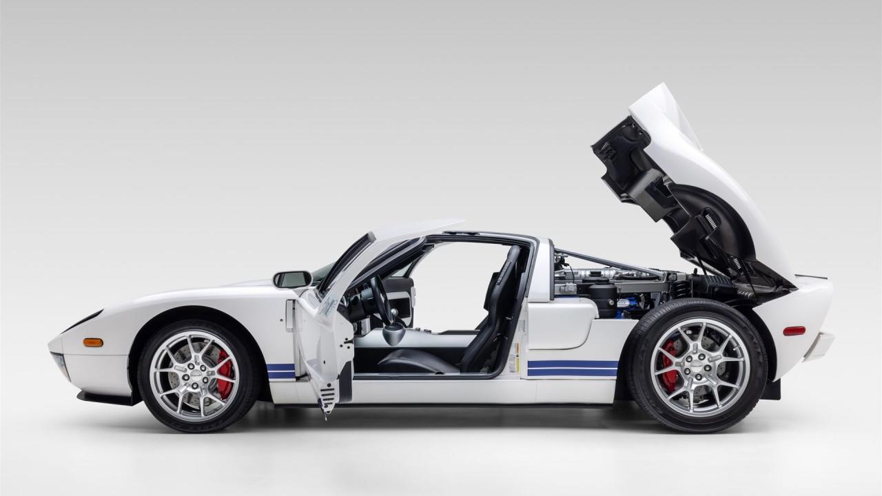 2005 Ford GT
