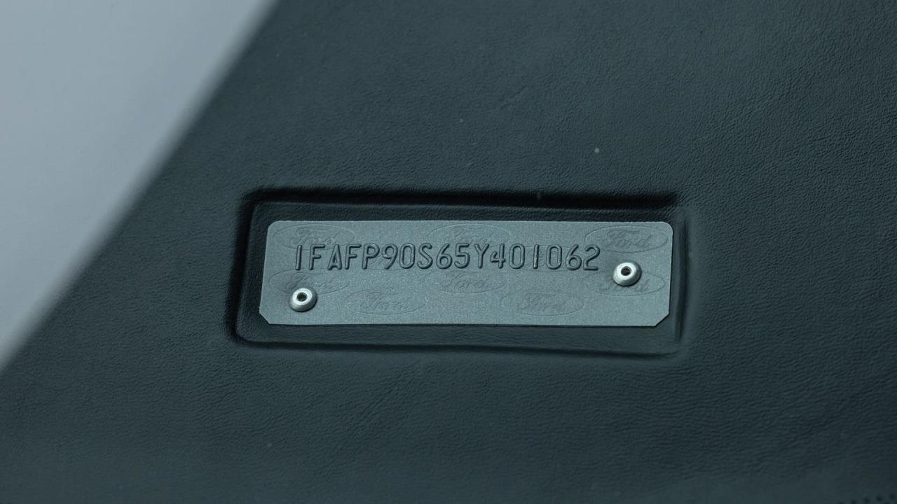 2005 Ford GT
