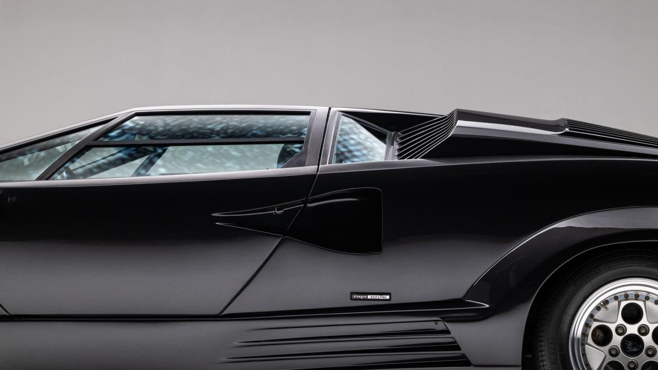 1989 Lamborghini Countach 25th Anniversary