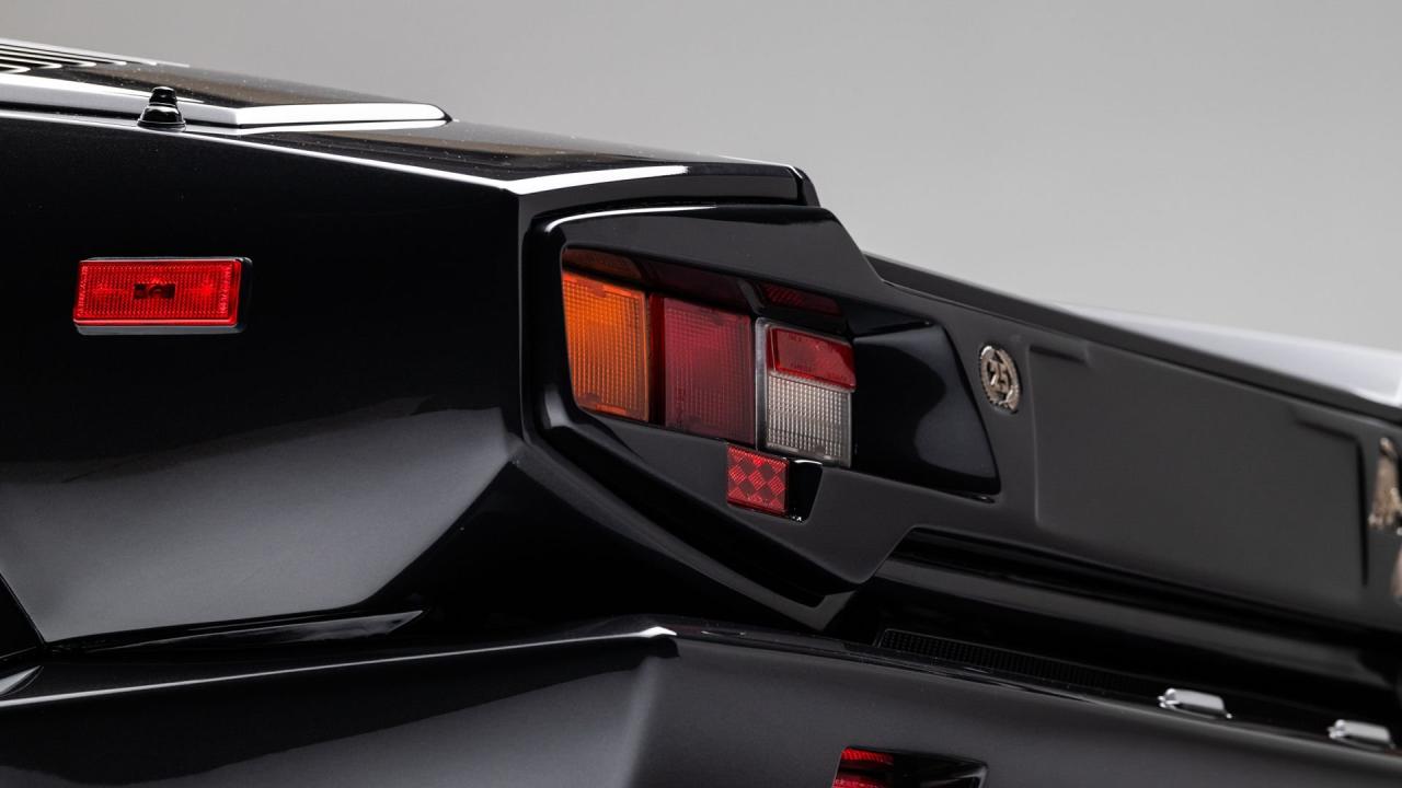 1989 Lamborghini Countach 25th Anniversary