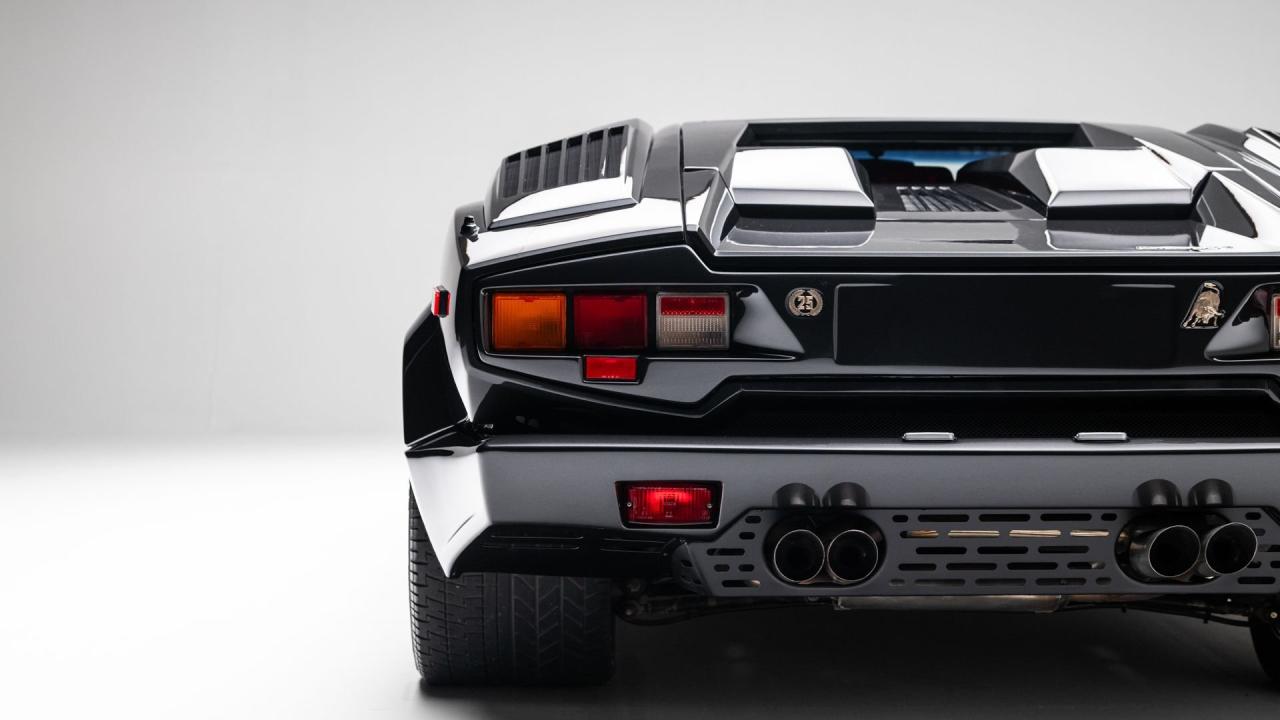 1989 Lamborghini Countach 25th Anniversary