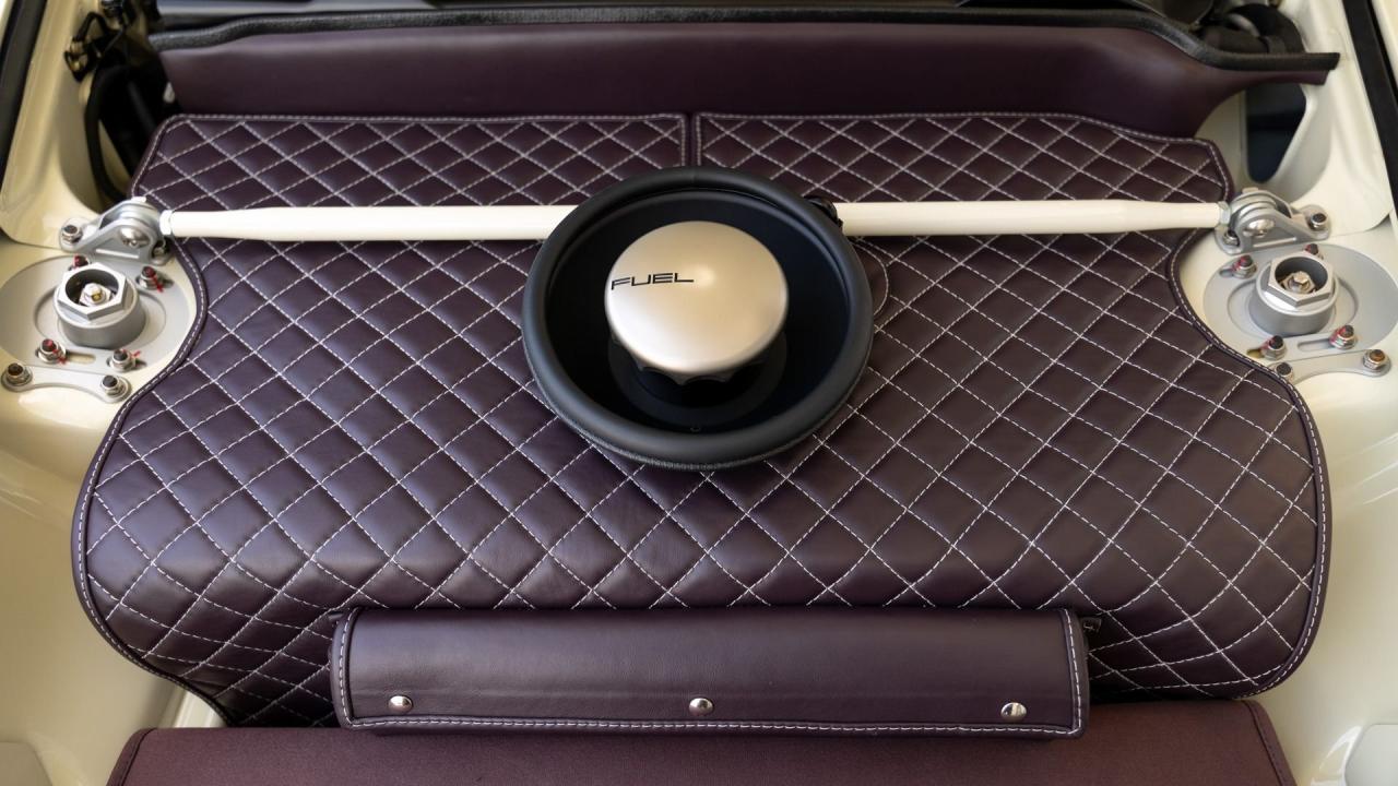 1990 Porsche 911 Targa Reimagined by Singer "Coconut Grove Commission"