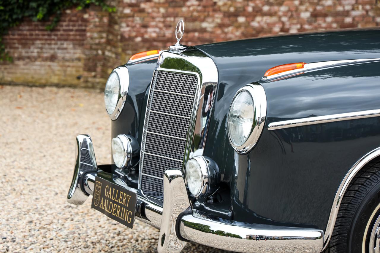 1960 Mercedes - Benz Mercedes Benz 220 SE Cabriolet &ldquo;Extensively restored&rdquo;