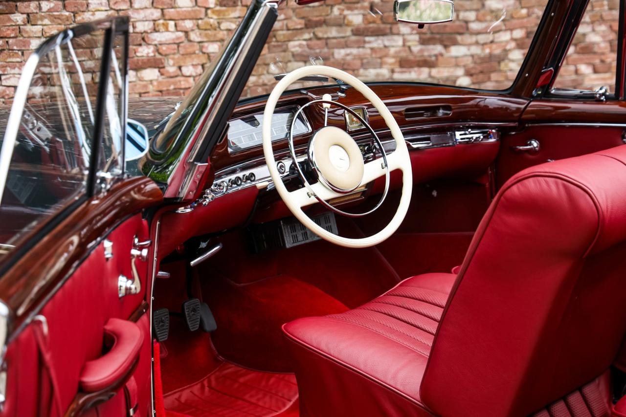 1960 Mercedes - Benz Mercedes Benz 220 SE Cabriolet &ldquo;Extensively restored&rdquo;