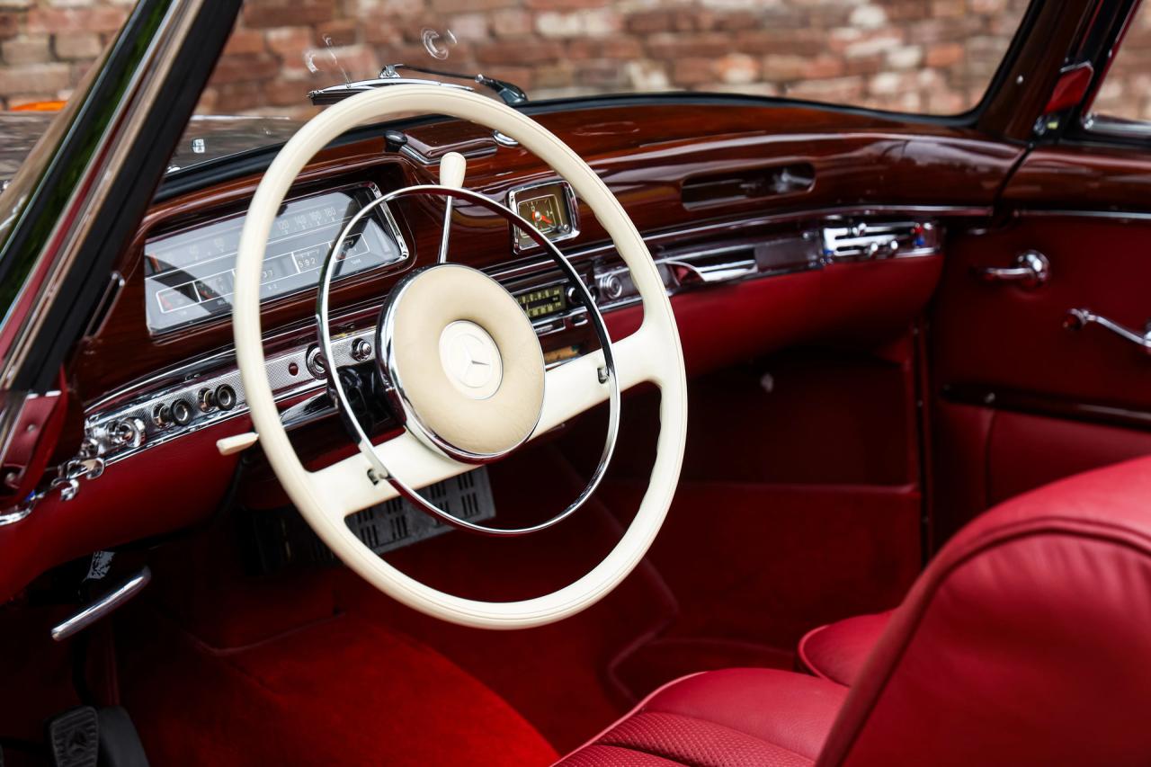 1960 Mercedes - Benz Mercedes Benz 220 SE Cabriolet &ldquo;Extensively restored&rdquo;