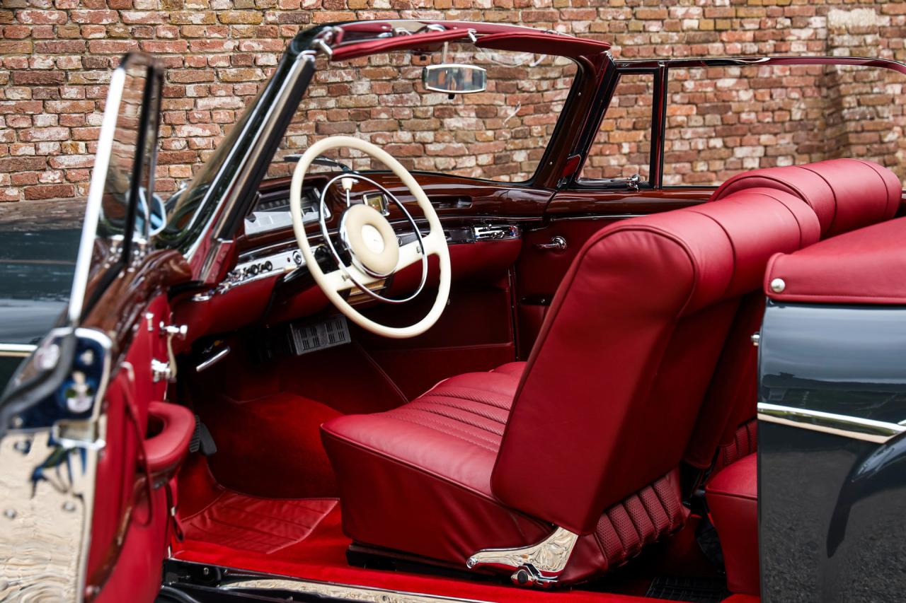 1960 Mercedes - Benz Mercedes Benz 220 SE Cabriolet &ldquo;Extensively restored&rdquo;