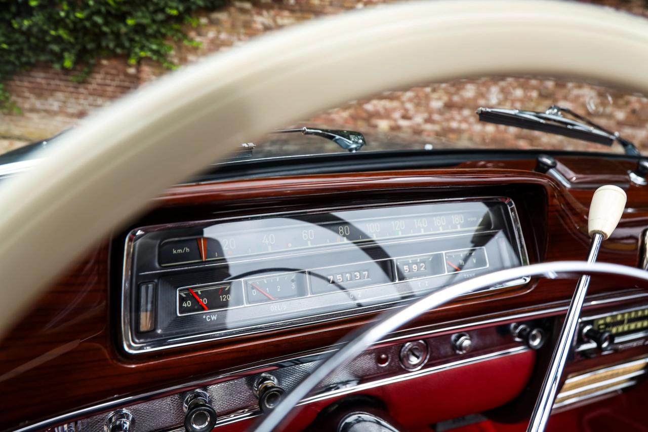 1960 Mercedes - Benz Mercedes Benz 220 SE Cabriolet &ldquo;Extensively restored&rdquo;