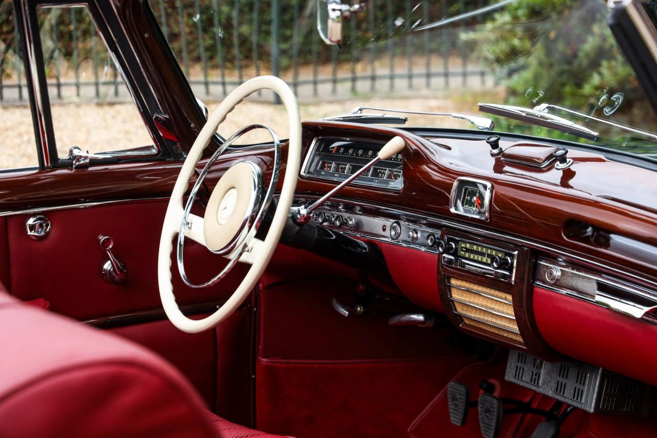 1960 Mercedes - Benz Mercedes Benz 220 SE Cabriolet &ldquo;Extensively restored&rdquo;