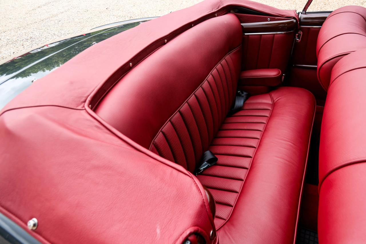 1960 Mercedes - Benz Mercedes Benz 220 SE Cabriolet &ldquo;Extensively restored&rdquo;