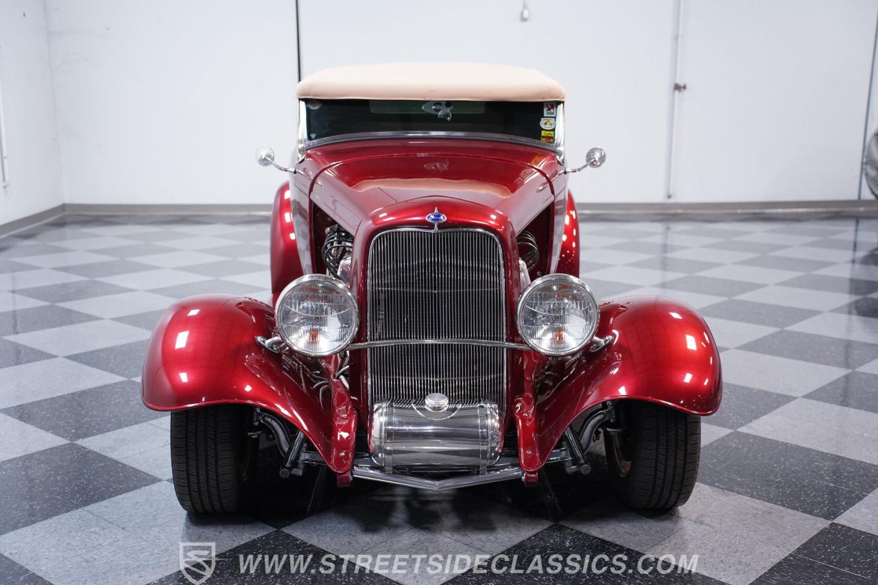 1932 Ford Roadster Boss 9 with Trailer