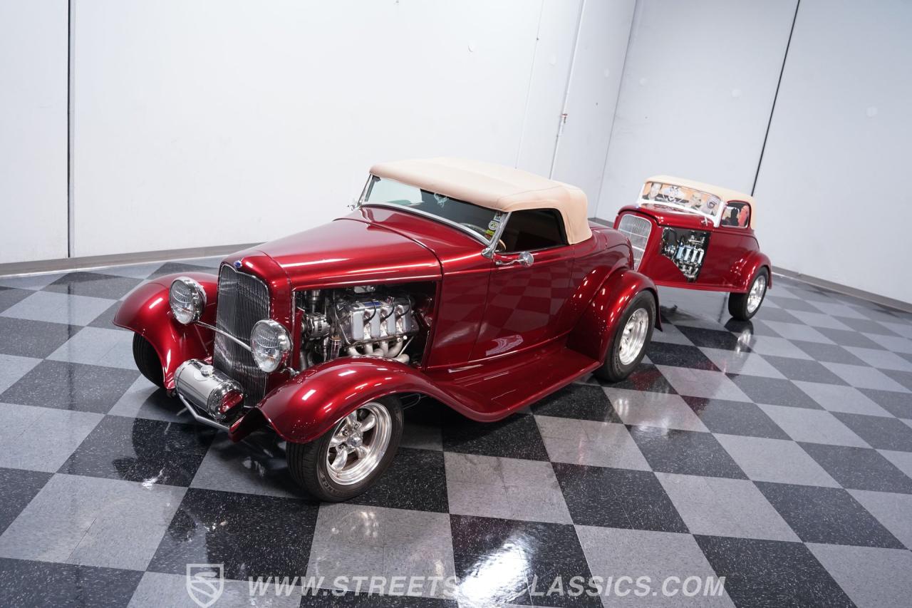 1932 Ford Roadster Boss 9 with Trailer